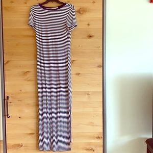 MICHAEL KORS 💎STRIPED MAXI DRESS